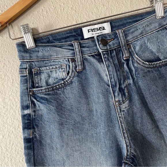 RSQ Vintage Mom Jeans Women’s 24 Blue Medium Wash Ripped Distressed Stretch - Picture 6 of 16